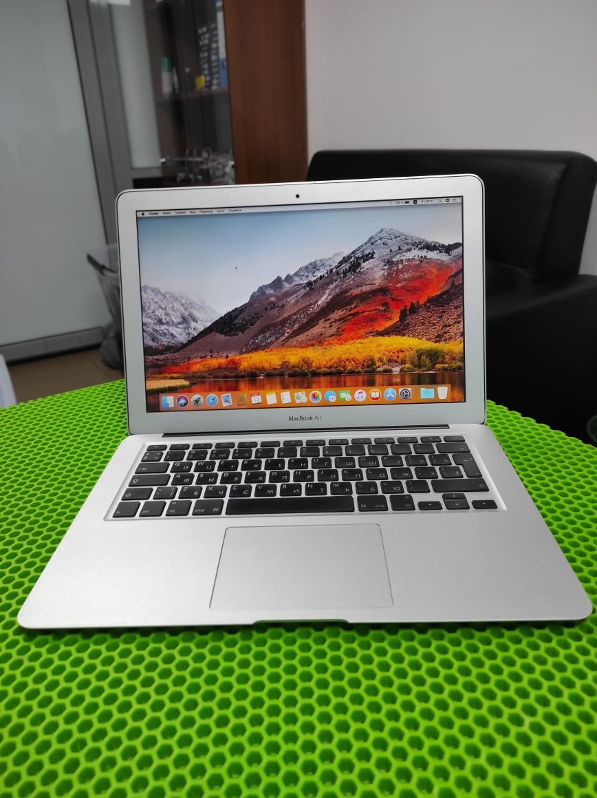 MacBook air 13 с коробкой. Рассрочка