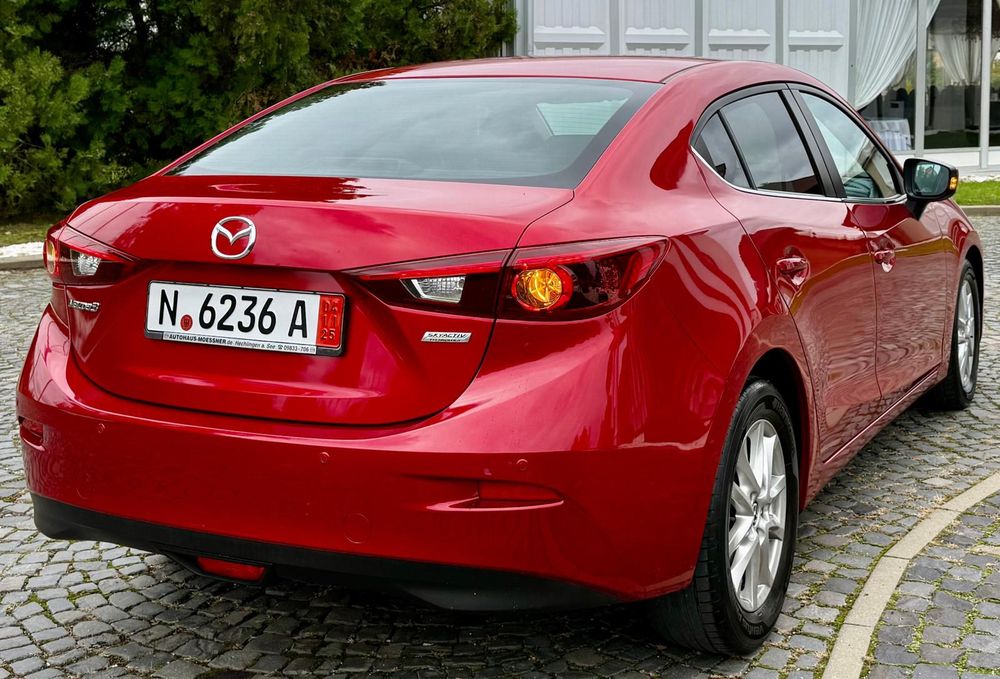 Mazda 3 LIM Benzină 2.0 Fără Turbină An fab. 2015 Euro 6