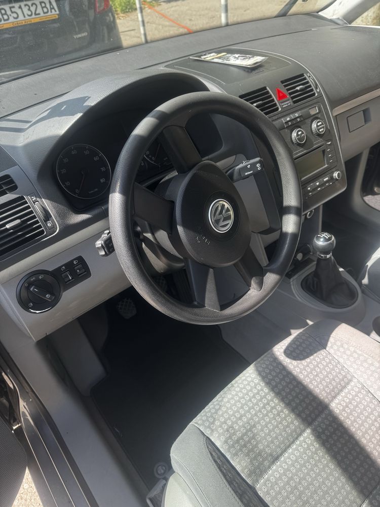 VW TOUARAN 2.0 FSI -7 Места-6 Скорости