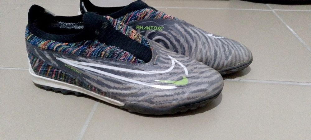 Продам сороконожки фантом 38 размер за 5500тг