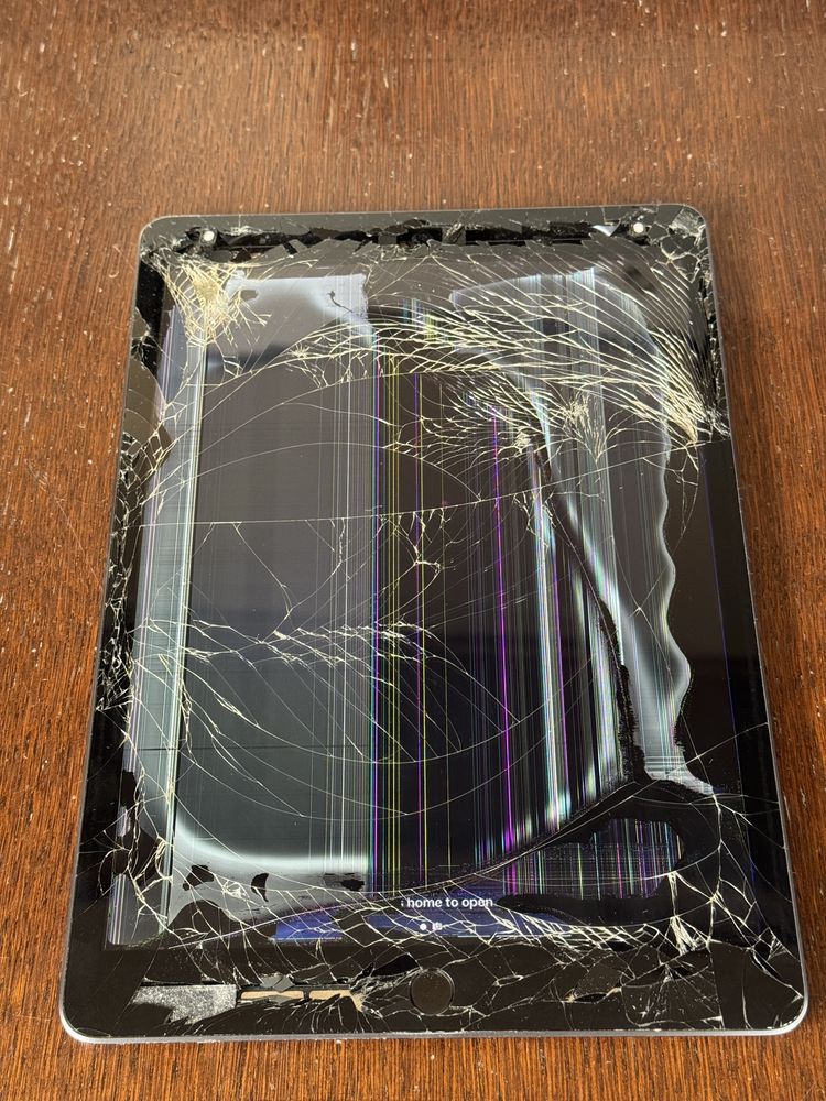 iPad 9th gen 64GB, чист iCloud