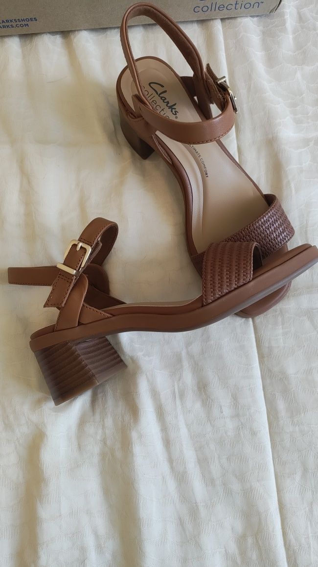 Нови сандали Clarks