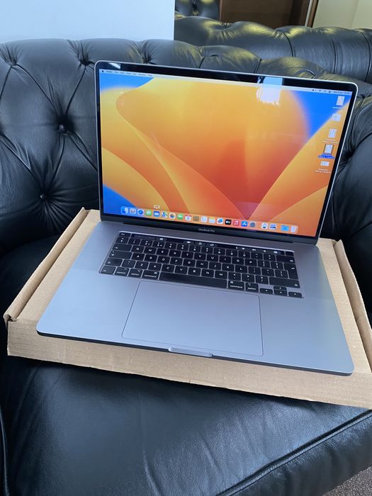 MacBook Pro 16-inch / Intel Core i7/ 16 Gb RAM / 512 gb/Space Gray/Nou