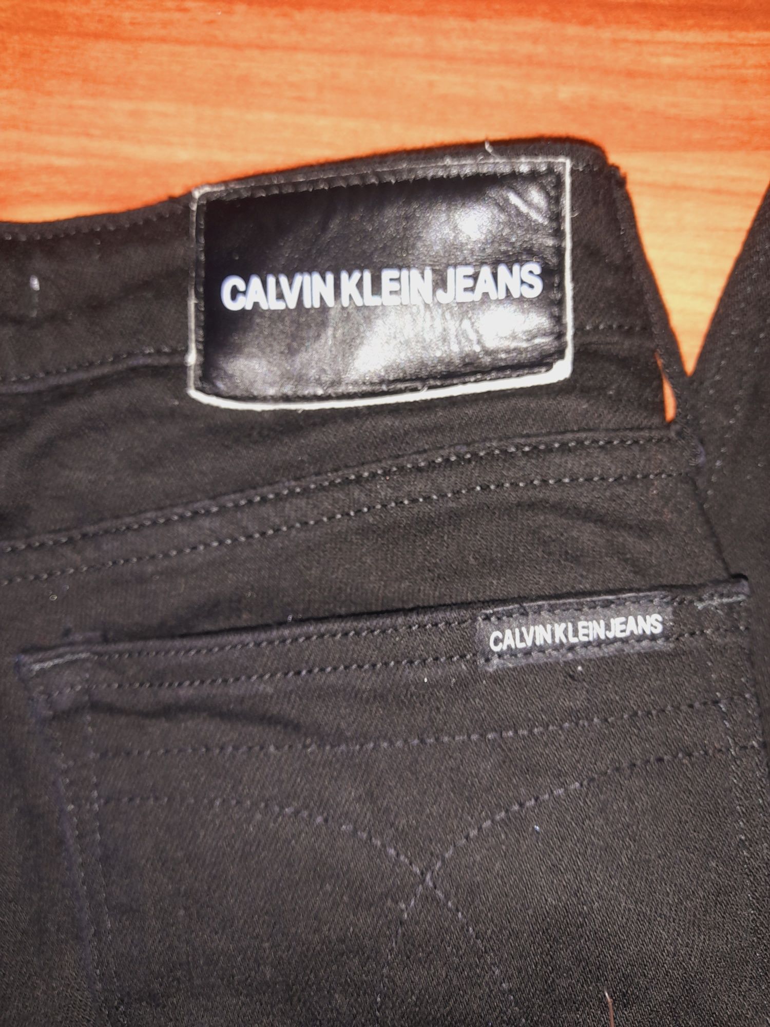 Pantaloni calvin Klein jeans mărimea xs