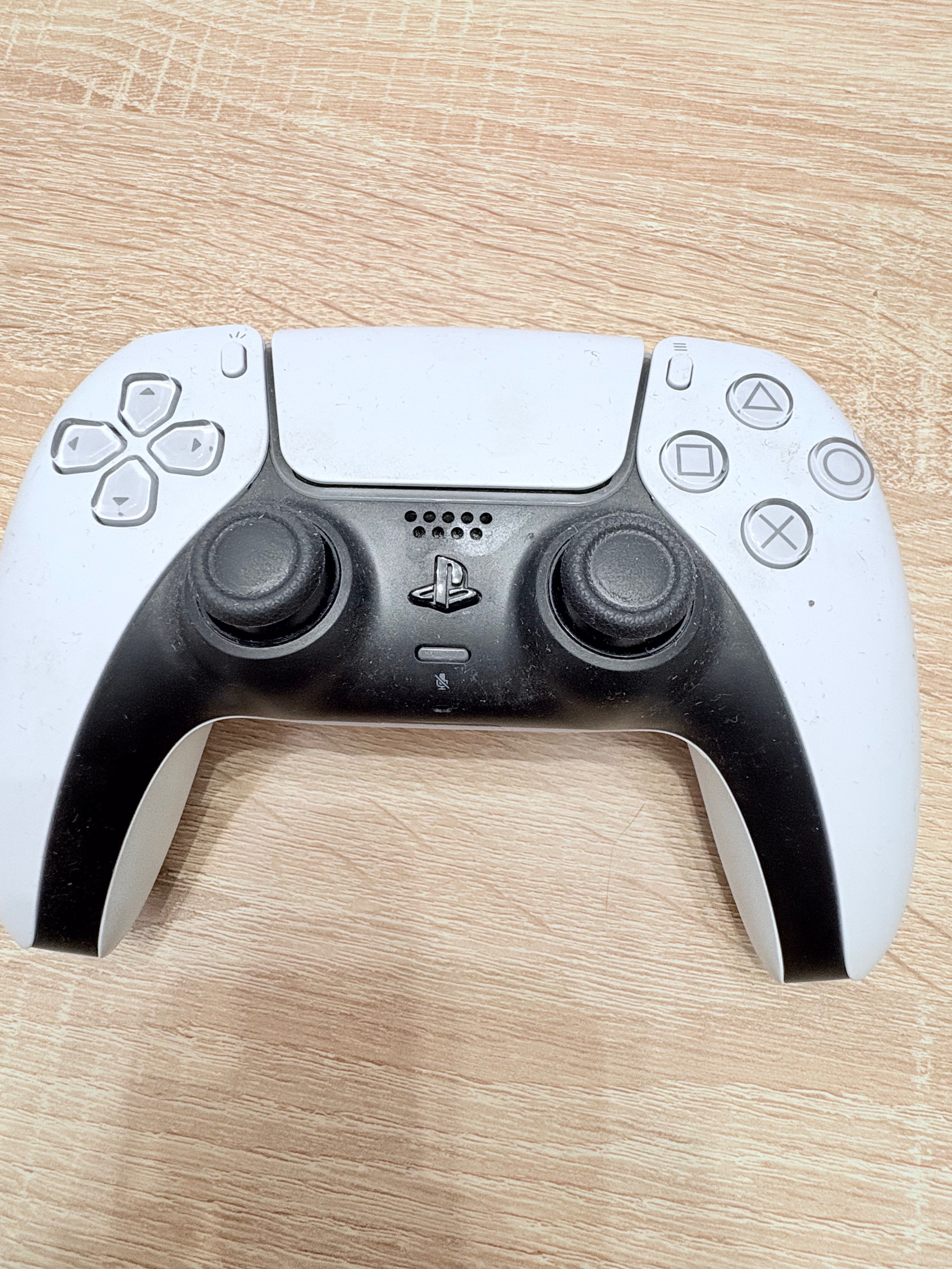 Sony PS5 нов в гаранция
