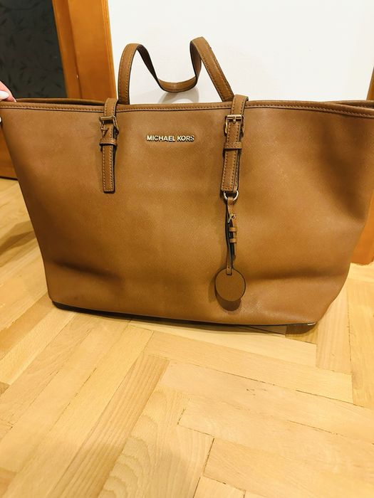 Geanta mare Michael Kors maro