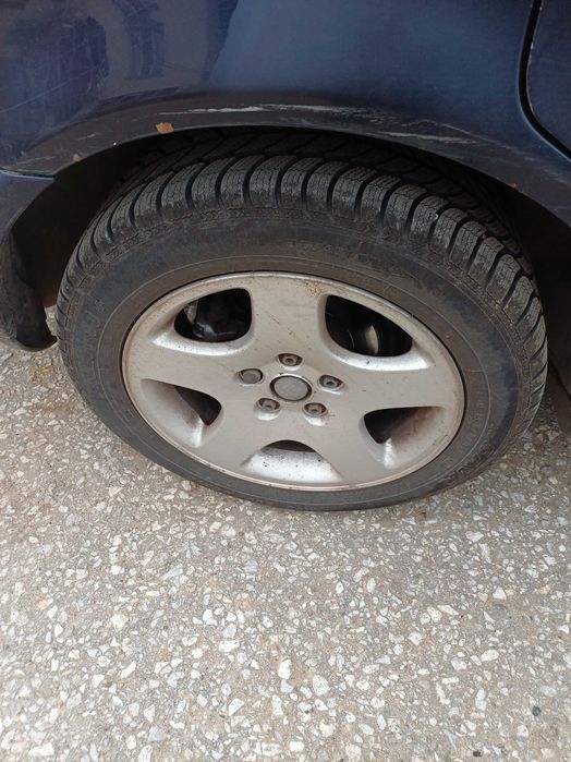 Гуми с джанти за ауди А4