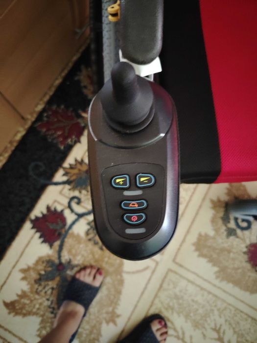 Scaun rulant electric