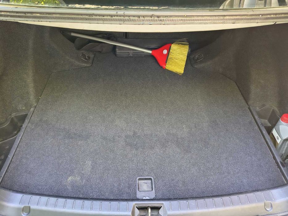 Toyota Avensis 2005г. 2.0 D4D