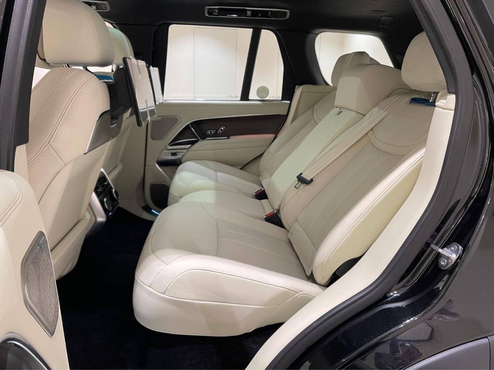 Range Rover P530 LWB
