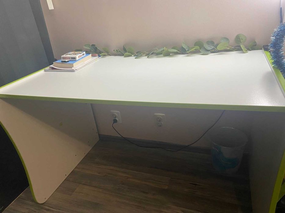 Детско бюро 115х70см Русе