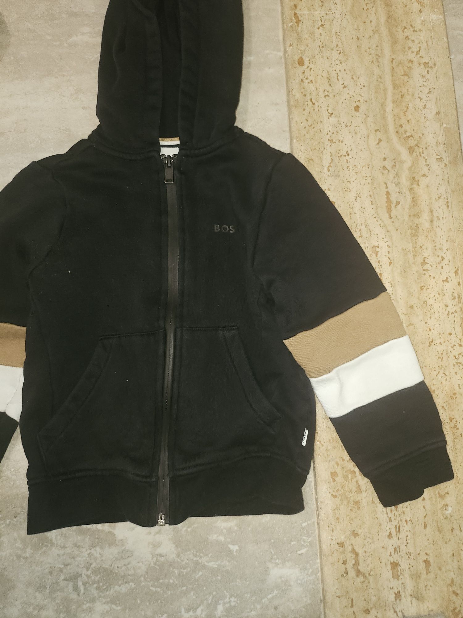 Дрехи и обувки за момче 4 г , оригинални Armani ,Boss , Marc Jacobs