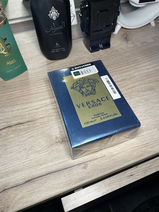 Vând parfumuri calarasi