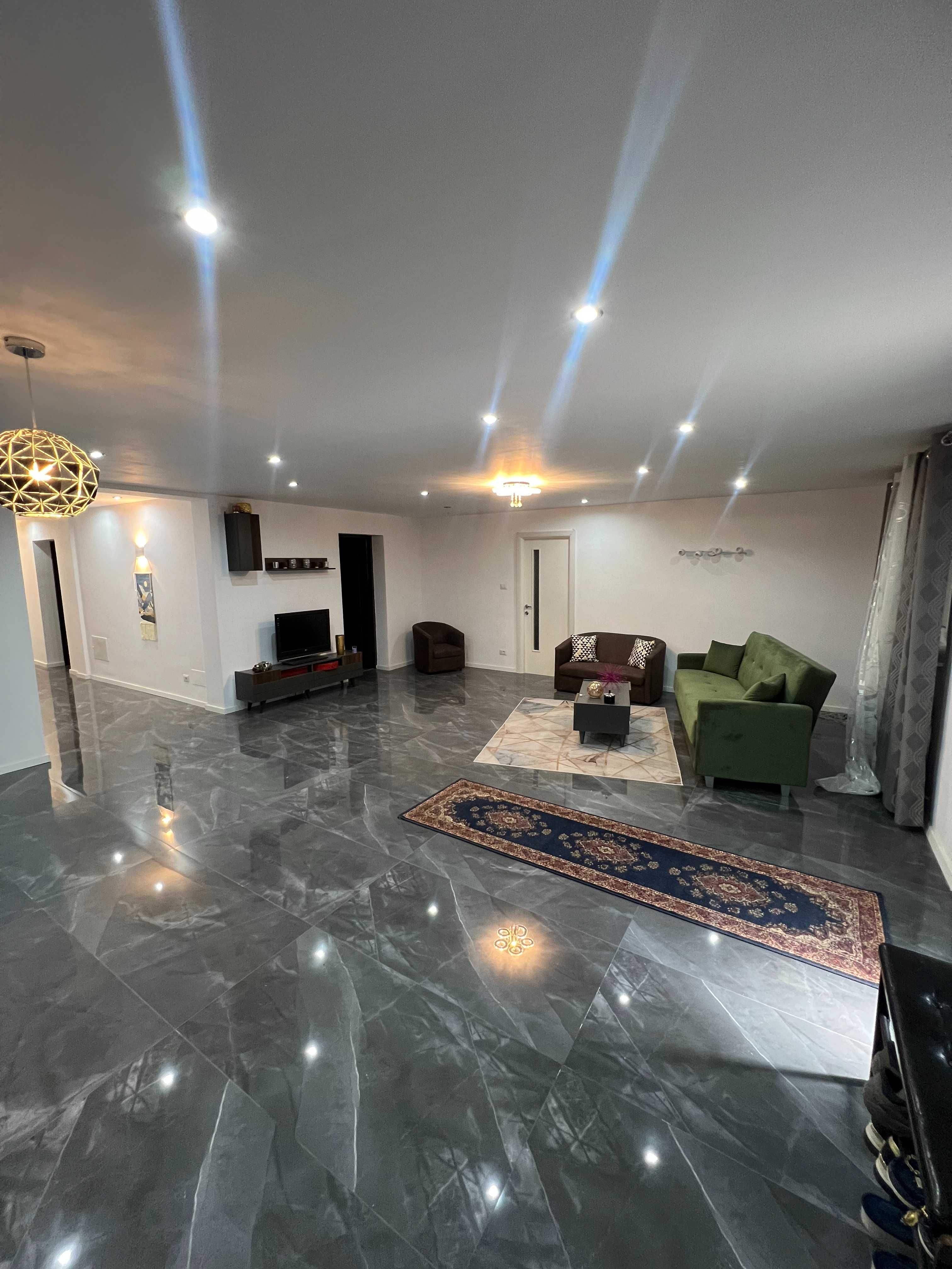 Casa 5 camere de vanzare, Vrancea, Gugesti