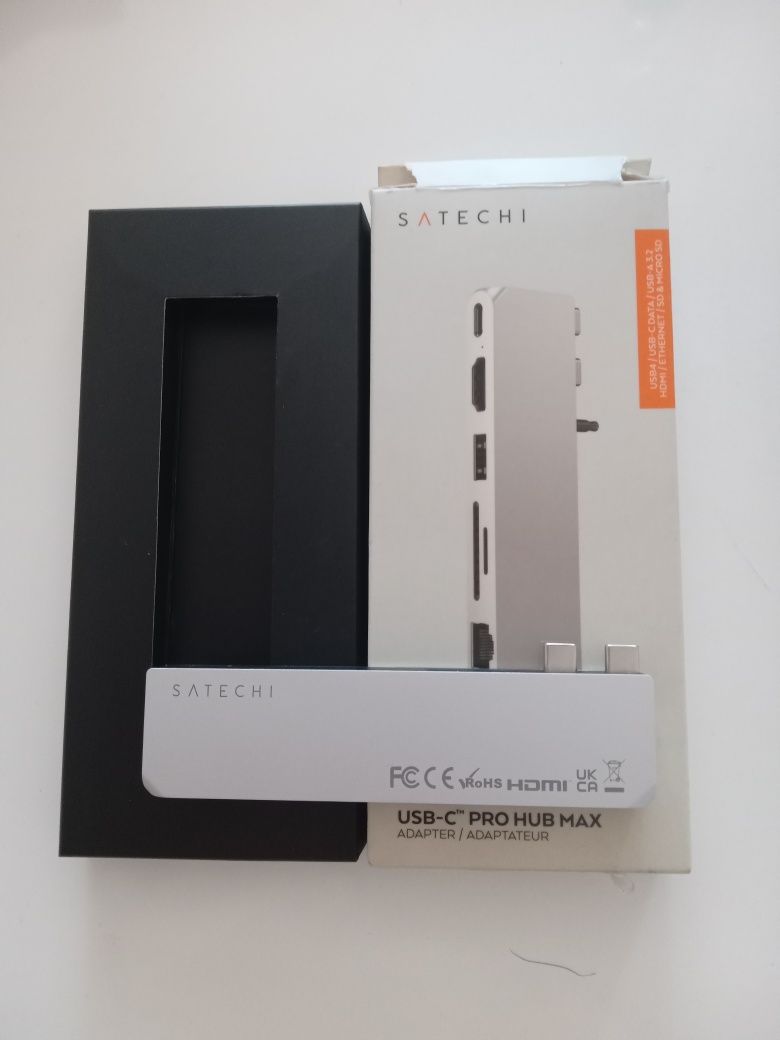 Satechi Pro Hub Max мултифункционален адаптер за MacBook Pro/Air