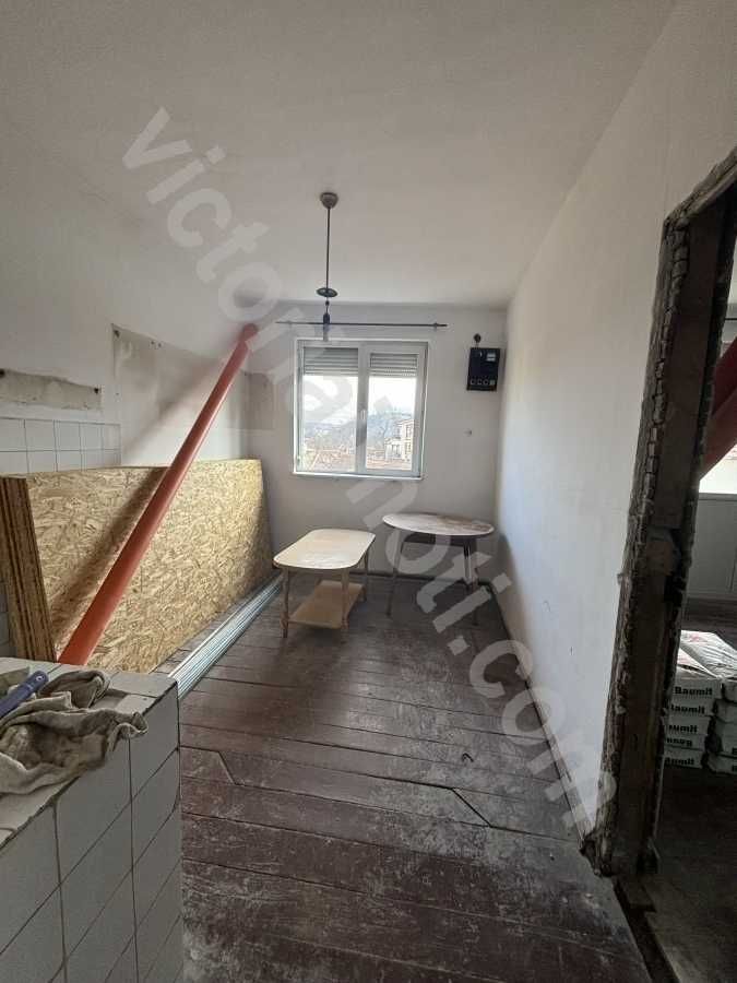 Продава се Етаж от къща в Велико Търново, Център - 100 кв.м за 890 €/кв.м - Снимка #1