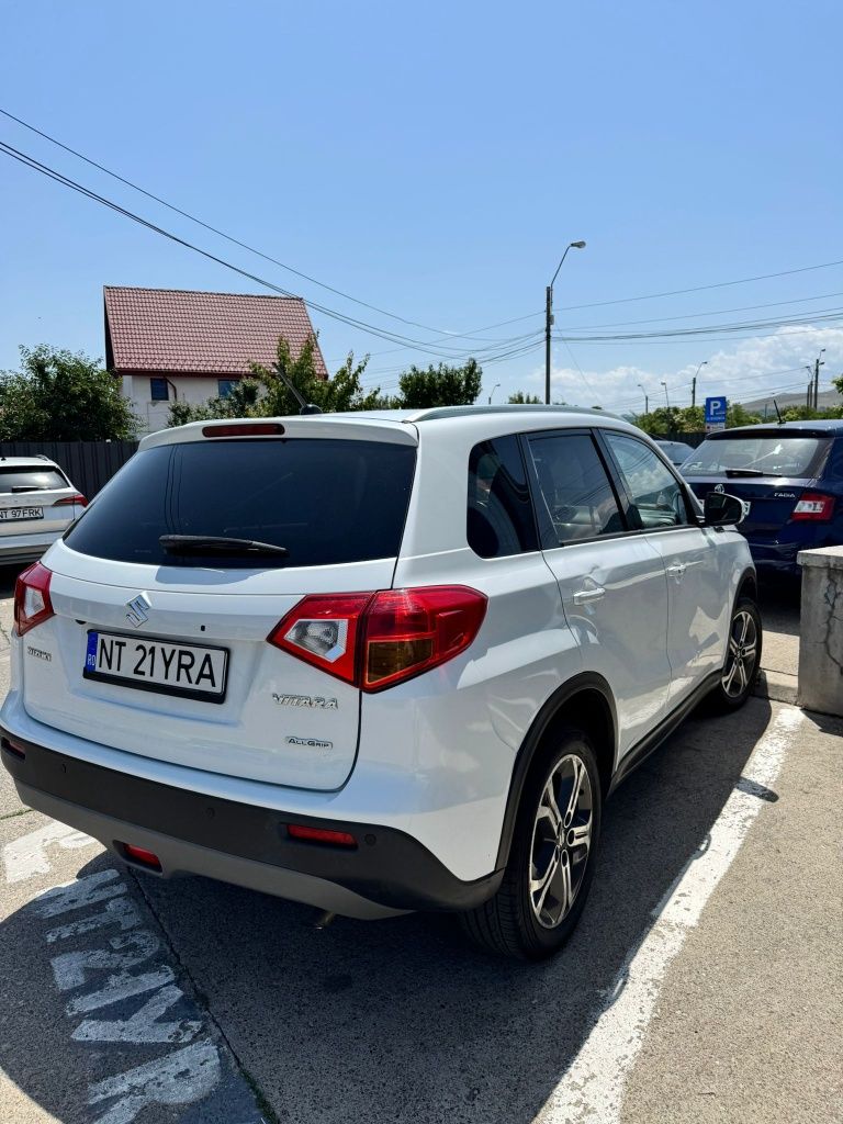 Vând Suzuki Vitara