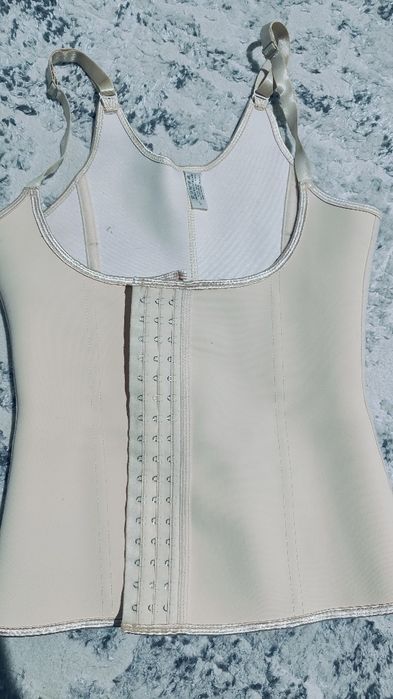 Latex karset для похудения