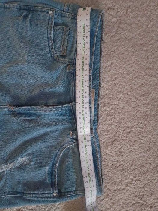 Fusta blugi Zara. Marimea S.