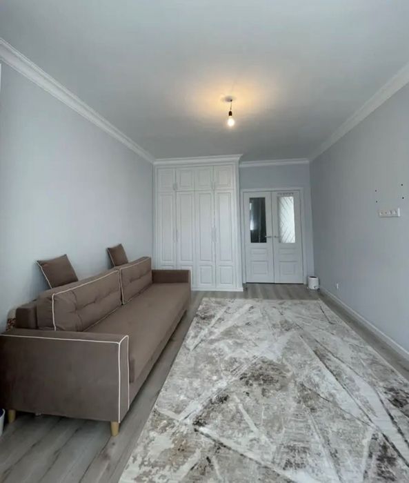 Диван в гостиную или спальню