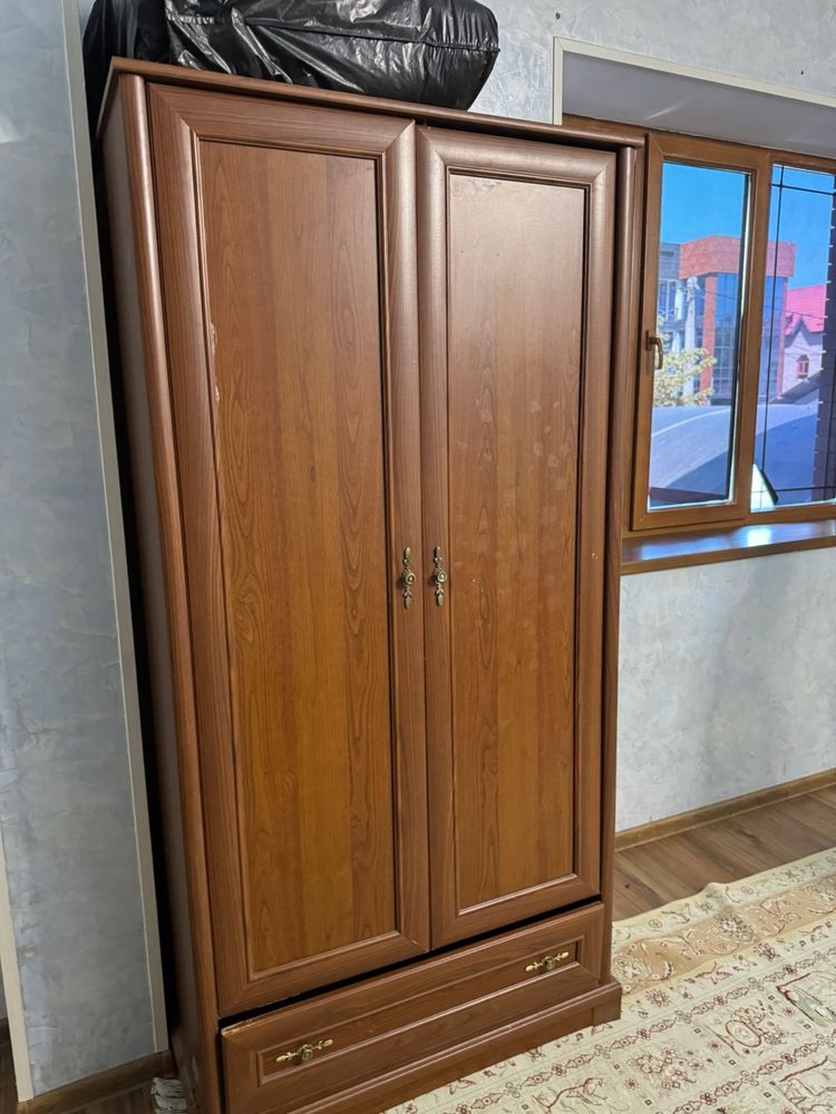 Продам комод и шкаф