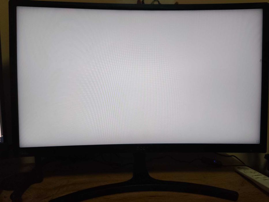 Извит монитор Acer ED242Q 144Hz