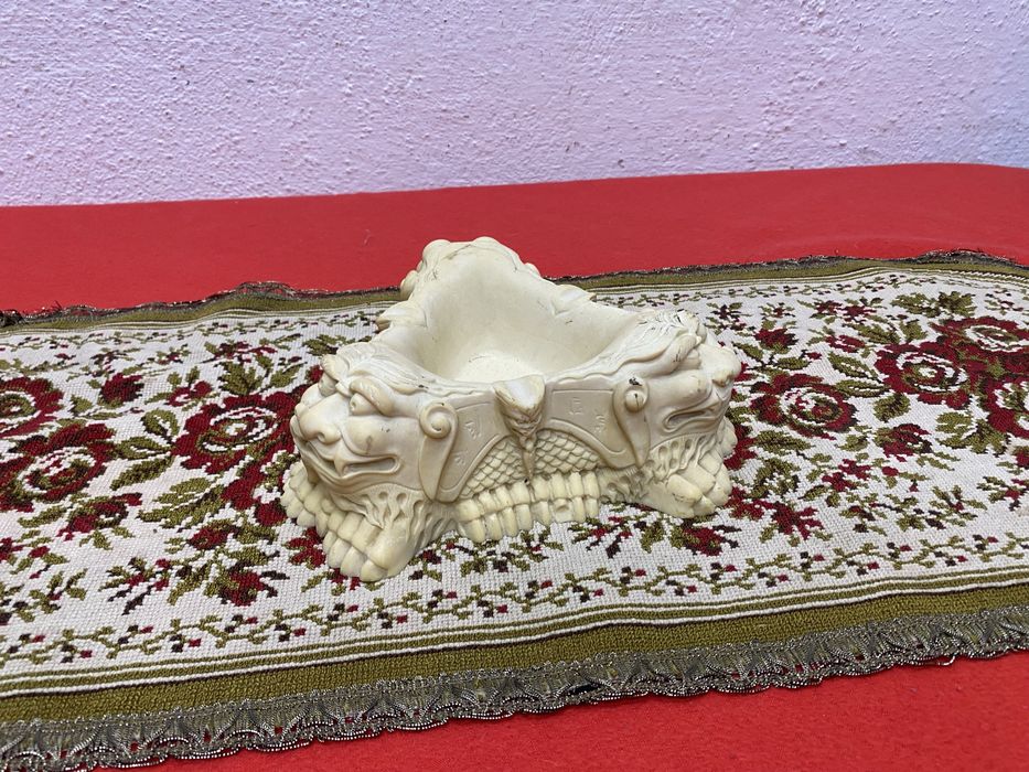 Декоративен пепелник купичка дракони Китай 1980те винтидж стил