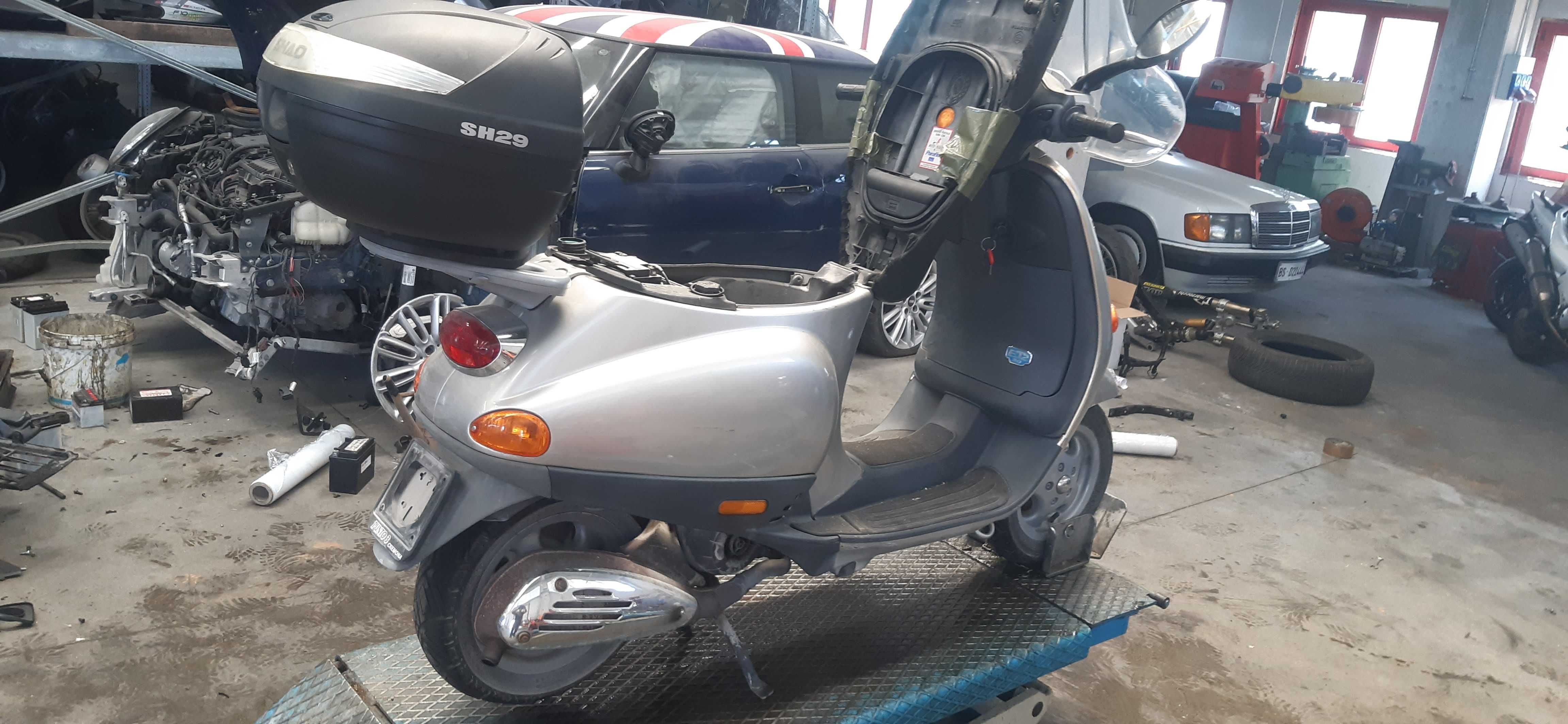 скутер Пиаджо Веспа ет2(piaggio Vespa ET 2 ) 50cc-на части