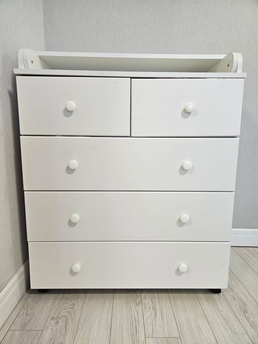 Детский пеленальный столик