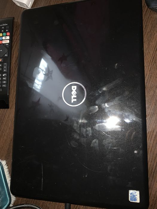 Laptop Dell Inspiron N5030 – funcționează perfect, fără încărcător