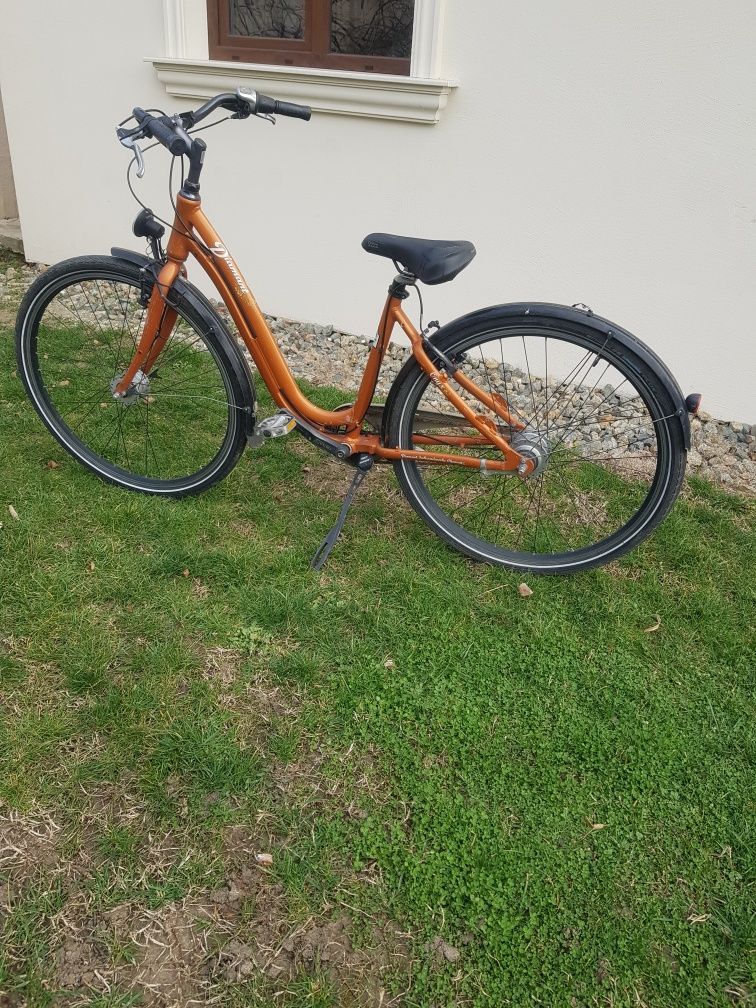 Vând bicicletă damă