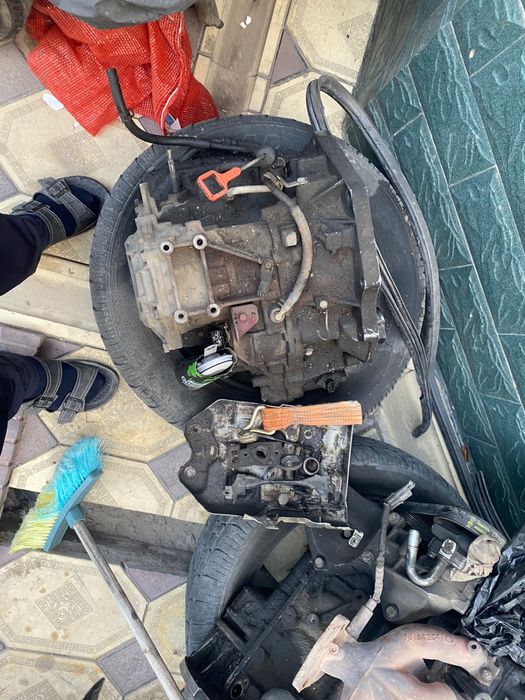 Матор сатылады срочно сатылады 1.6 автомат каропка