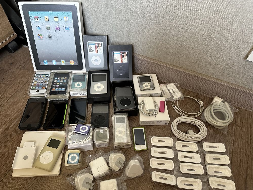 Продам оригинальную колкцию apple ipod