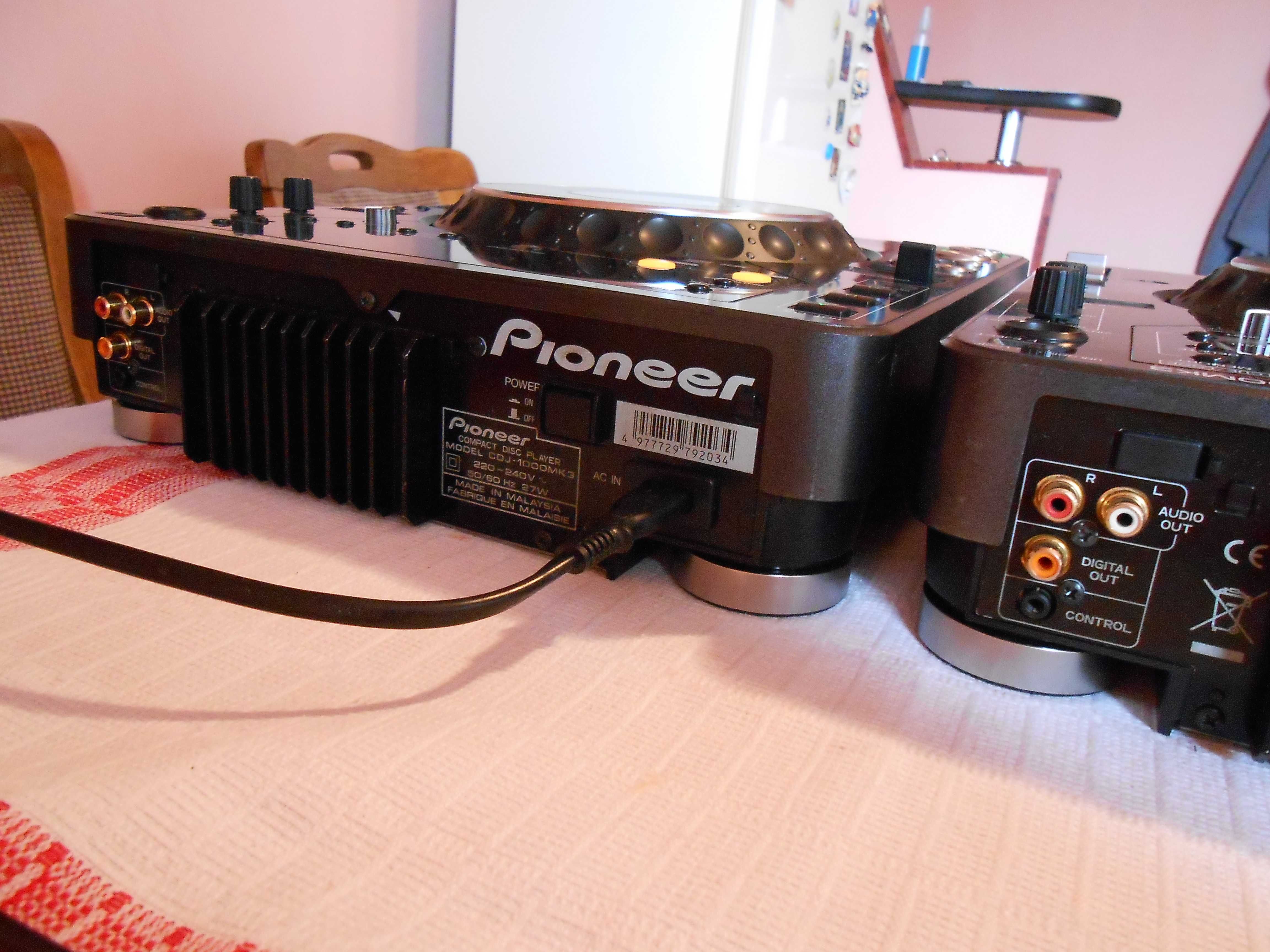 Playere Pioneer CDJ 1000Mk3 ca Behringer,Reloop,Numark,DJM,Omnitronic