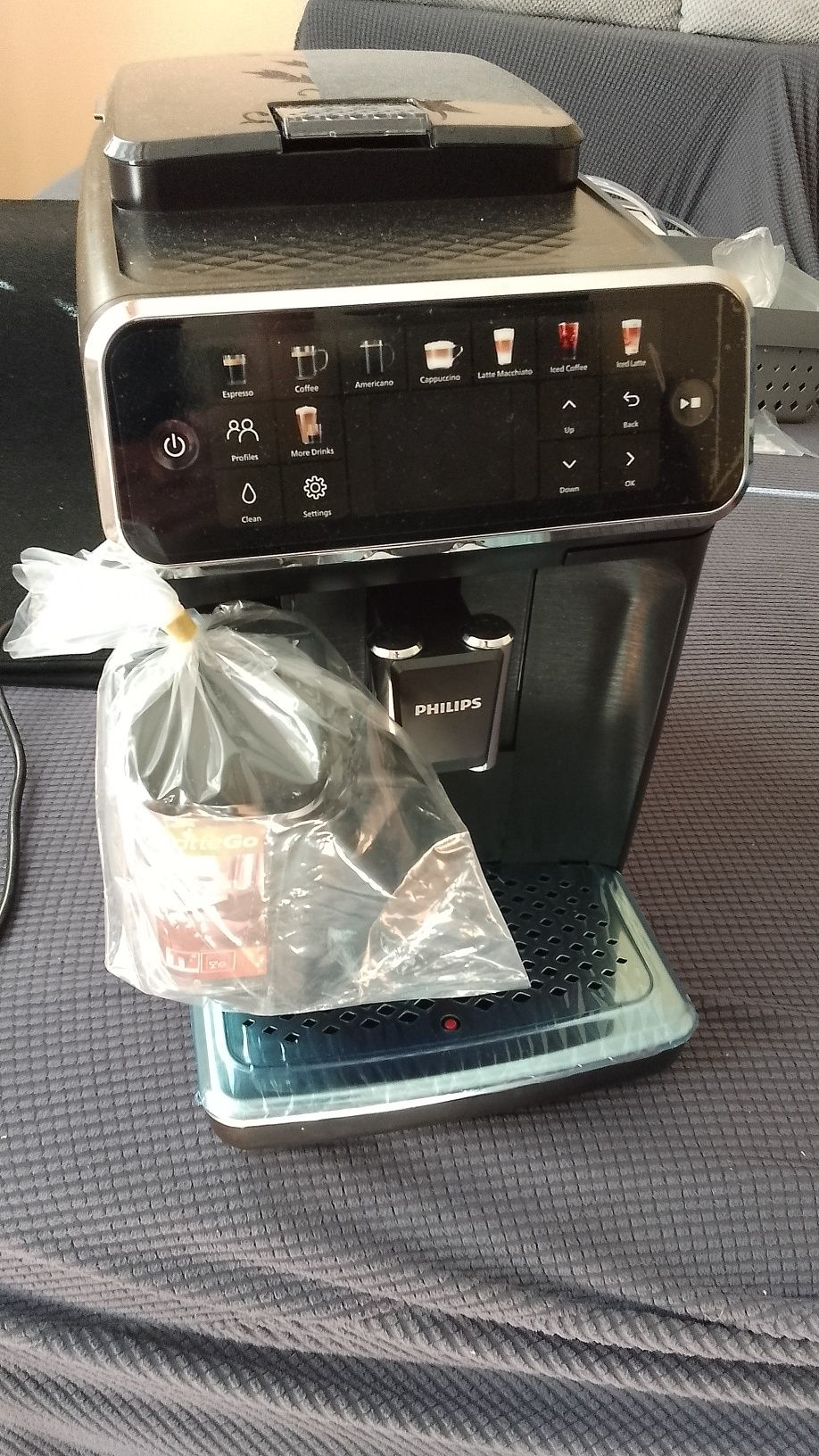 Espressor Philips seria 5500 IceCoffe