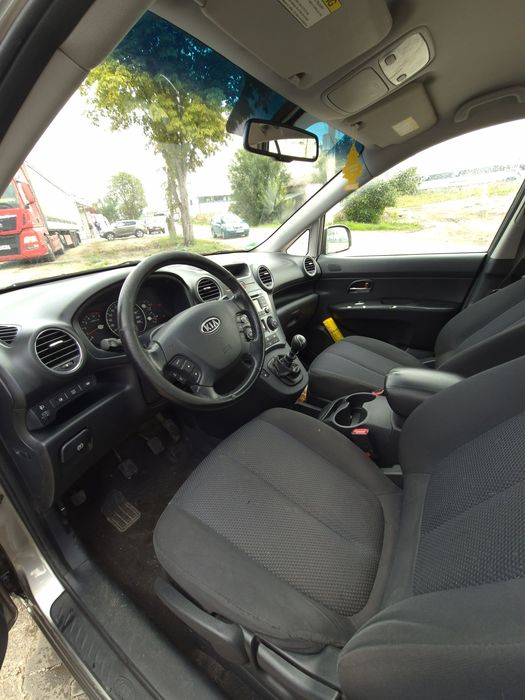 Vand Kia carens 1.6