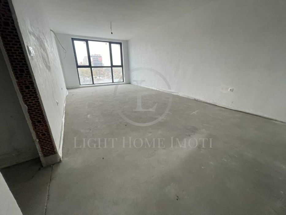 Продава се Тристаен апартамент в Пловдив, Каменица 2 - 122 кв.м за 1497 €/кв.м - Снимка #1