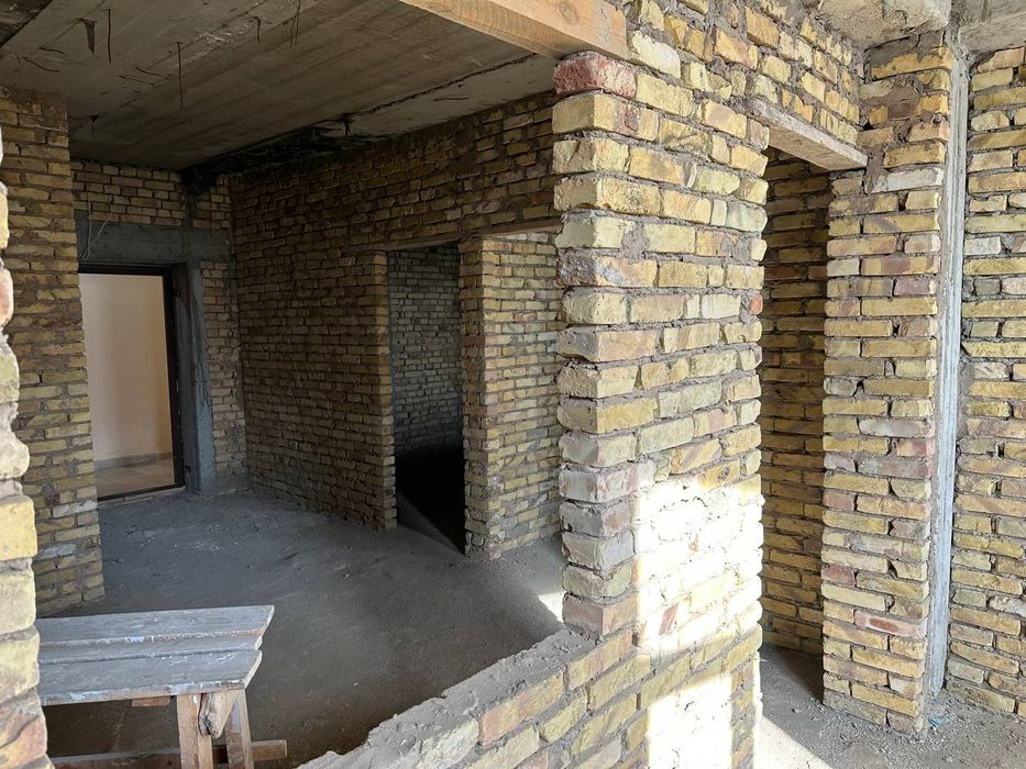 СРОЧНО!!! 2 чи кават 3 хонали квартира зудлик билан сотилади.