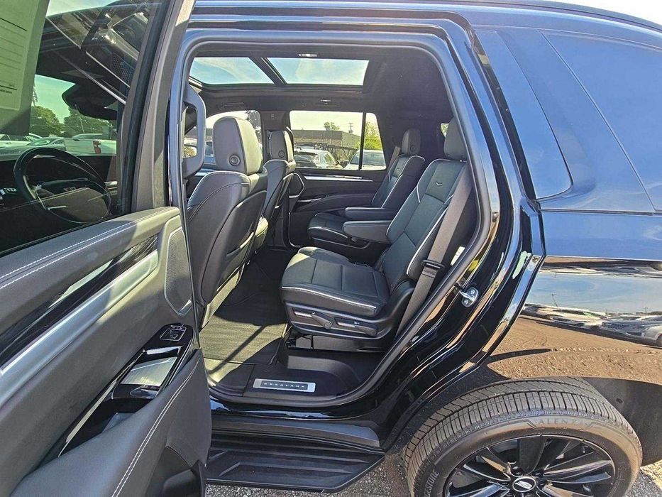 2025 Cadillac Escalade Sport