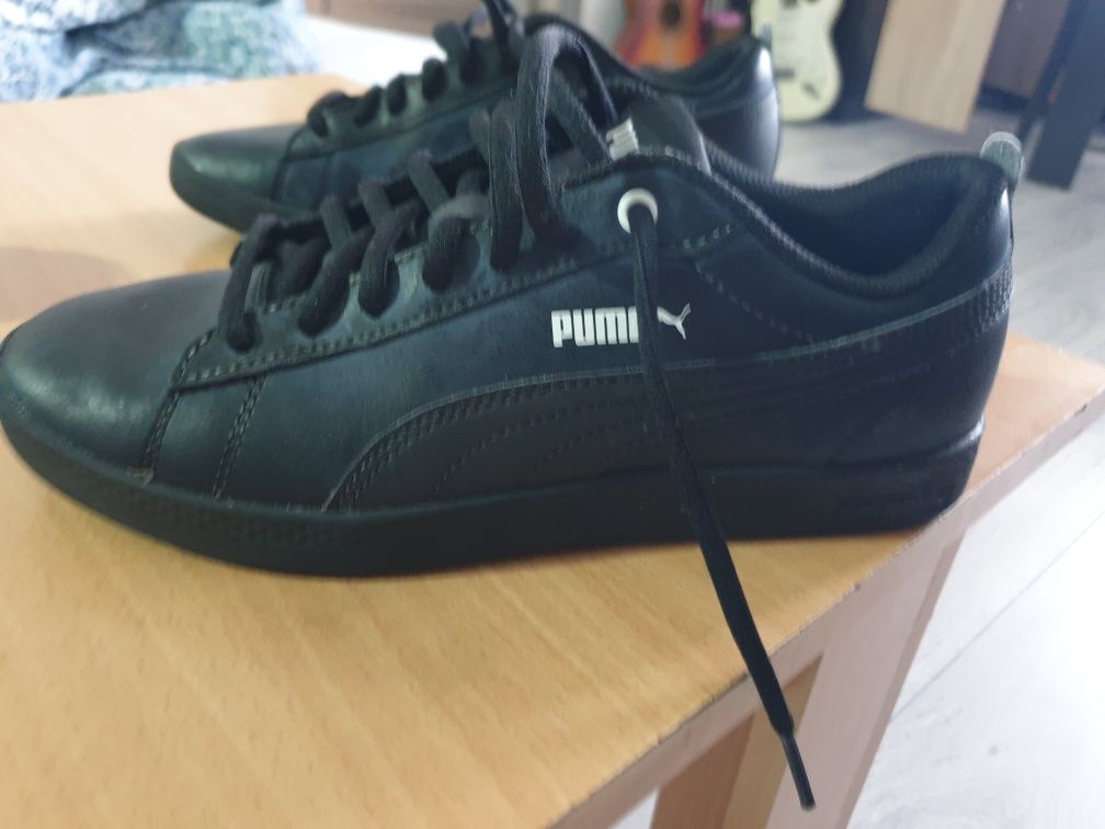 Adidași Puma negrii