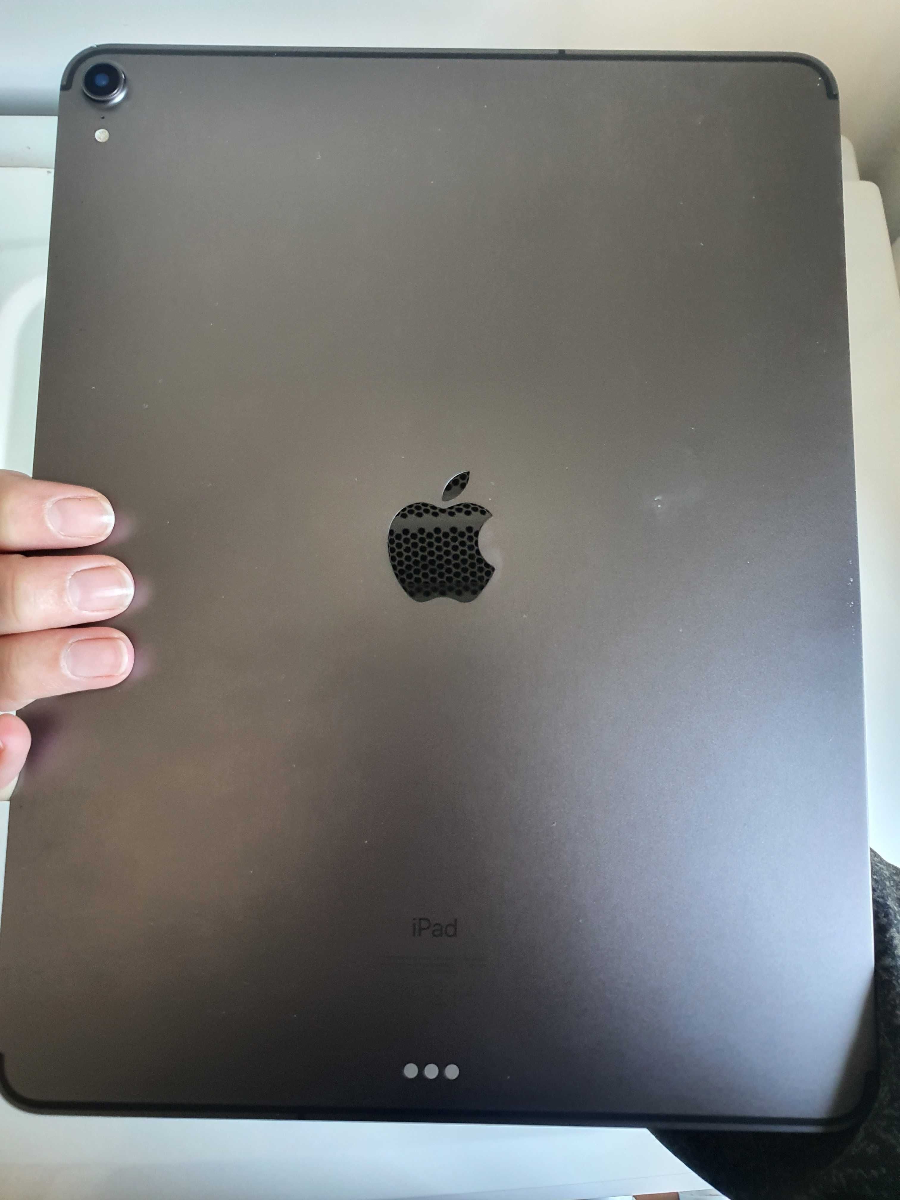 Ipad Pro 3rd Generation 12.9" 64 GB