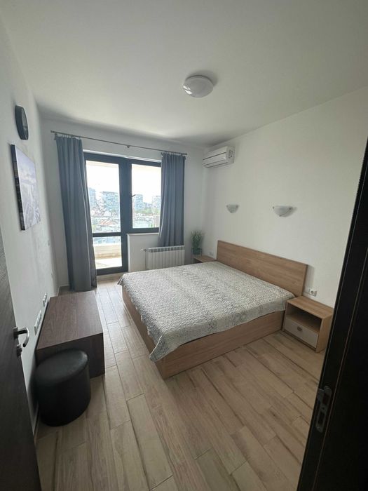 Дава се под наем Двустаен апартамент в Бургас, Лазур - 68 кв.м за 850 € - Снимка #1