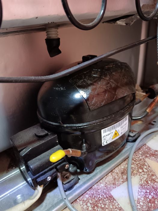 Frigider Beko defect