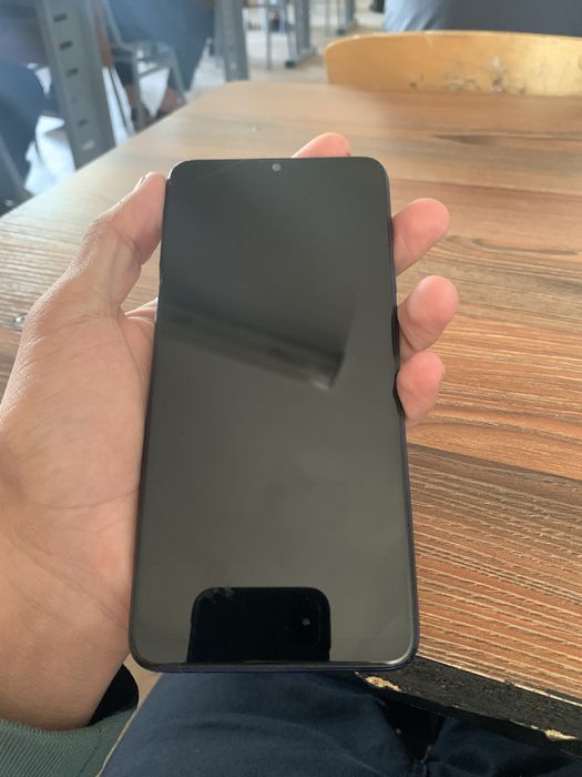 Samsung a20 s sotiladi