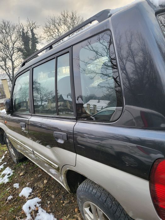 Vind Mitsubishi Pajero  Pinin