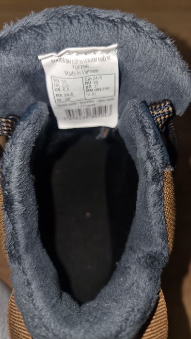 Ghete Quechua Dechatlon barbati / baieti marimea 39, ca noi