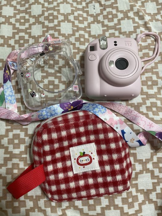 instax mini 12 с чехлом