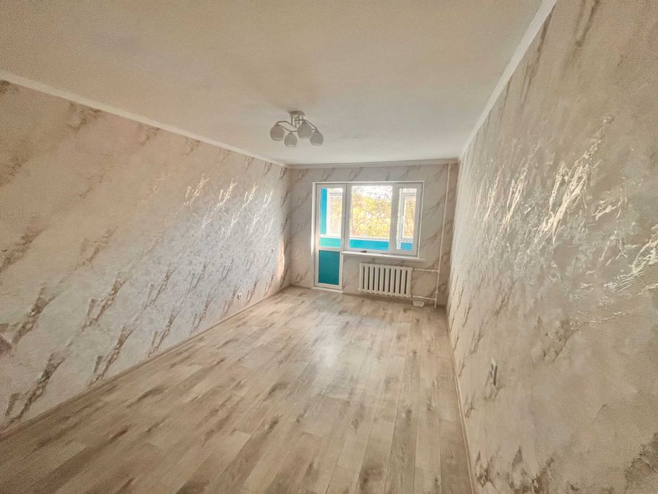 Продается квартира, после свежего ремонта! 2ка на 6ом  спальный район.