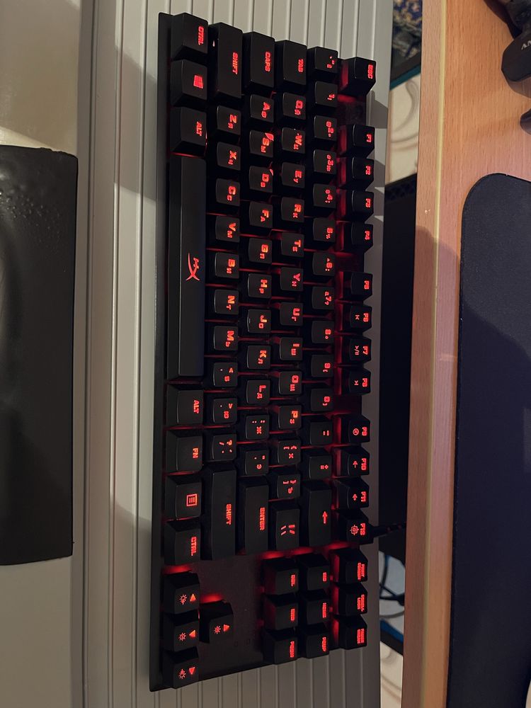 Продается клавиатура от hyperx