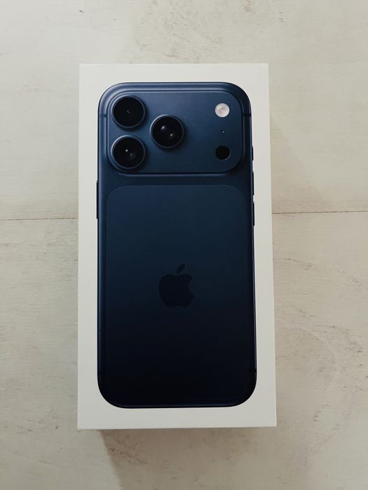 iPhone 17 Pro, nou, 256 GB, sigilat, liber de retea, blue, albastru